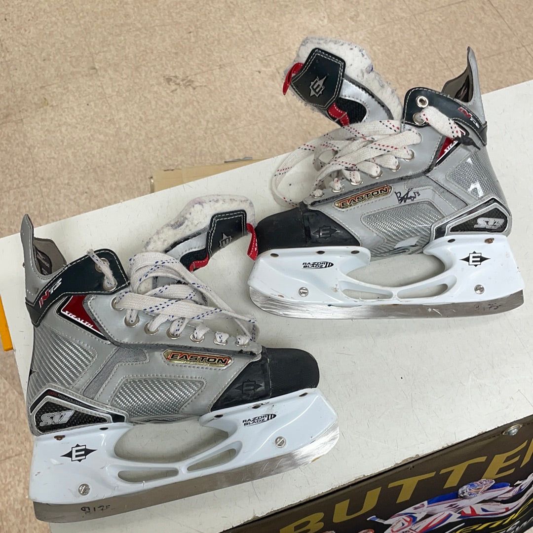 Easton Stealth S17 Hockey Skates Y13.0 Skate Size