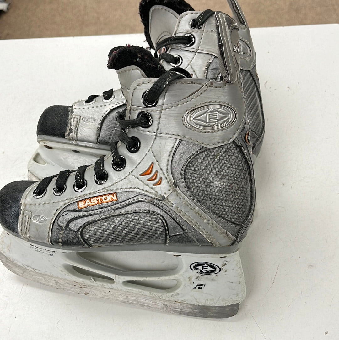 Used Easton Synergy SE10 2D Skates – Crow's Sports