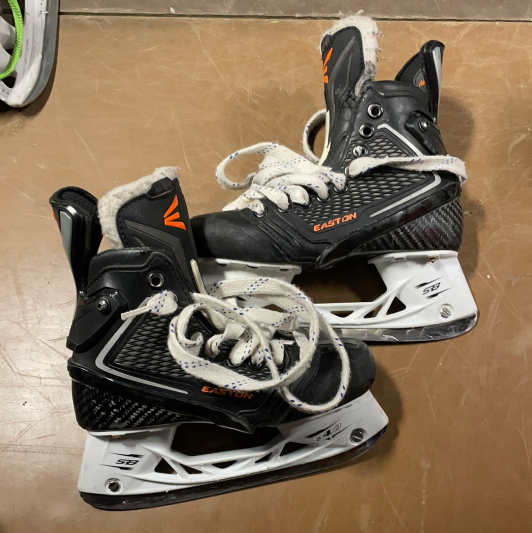 Used Easton Mako 4.5D Player Skates – Crow's Sports