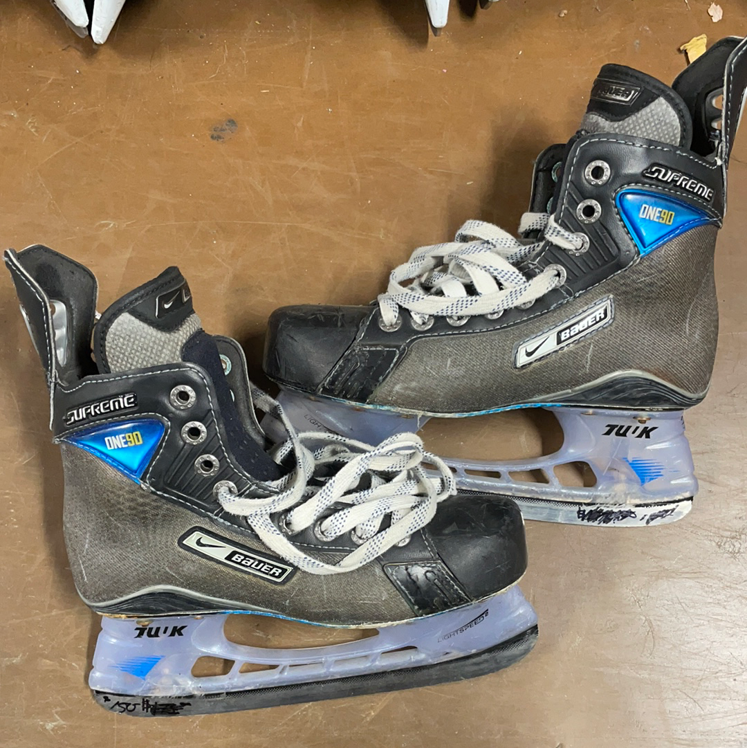 Used Nike Bauer ONE90 3.5EE Skates – Crow's