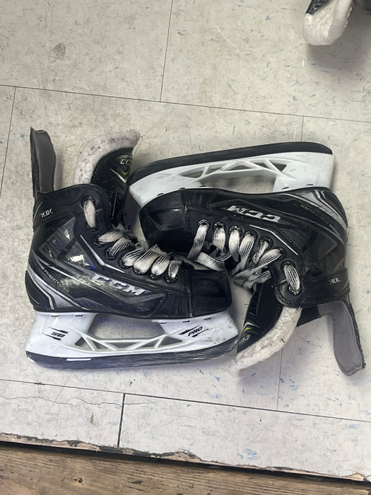 Used Reebok RibCore 70K Size 11 Youth Skates