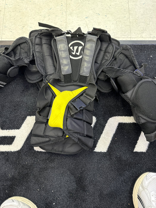 Used Warrior R\GT Junior Small- Medium Goalie Chest Protector