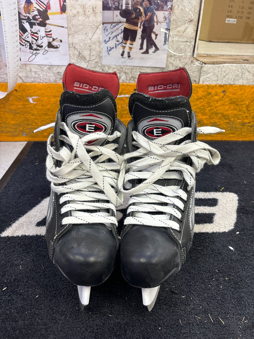 Used Easton Synergy 900 Size 8.5EE Skates