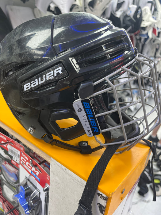 Used Bauer 3800 Small Player Helmet *CERTIFIED*