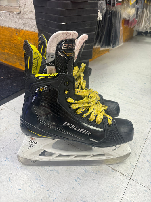 Used Bauer Supreme M4 Size 5.0 Fit 2 Skates