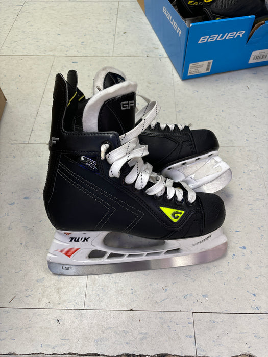 Graf G755 Pro Size 4.5 Intermediate Skates