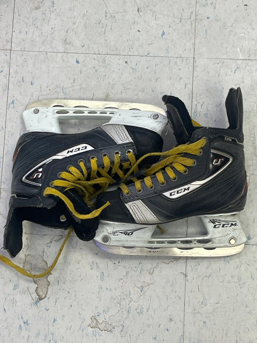 Used CCM U 06 Size 2 Skates