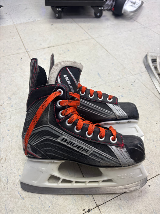 Used Bauer Vapor x200 Size 2.0 Skates