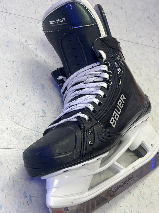 Used Bauer Vapor HyperLite 2 Maple Leafs Pro Stock - W.Nylander - Size 6.5 Skates