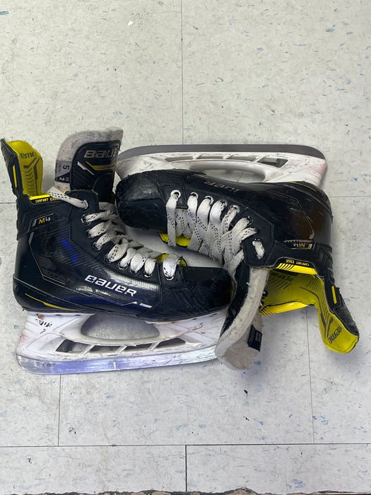 Used Bauer Supreme M4 Size 5 Skates