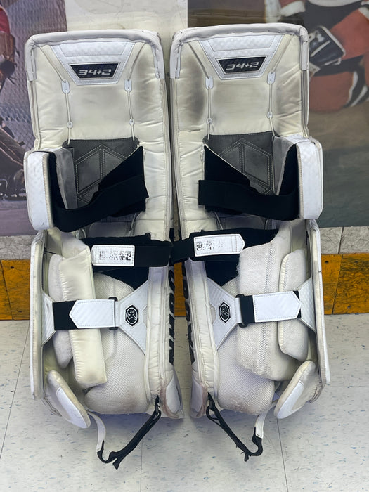 Used Vaughn V9 Pro Carbon 34+2 Goal Pads