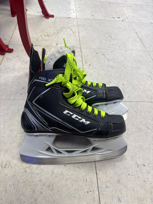 Used CCM Ribcor XT Size 2.0 Skates