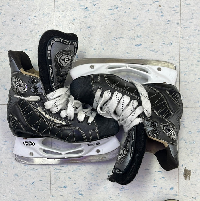 Used Easton Ultra Lite Pro Size 3.5 Player Skates