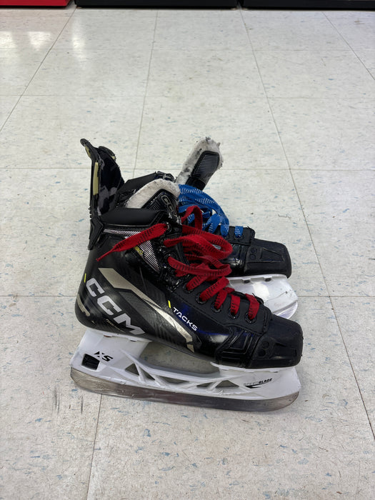 Used CCM Tacks AS 580 Size 4.5 D Skates