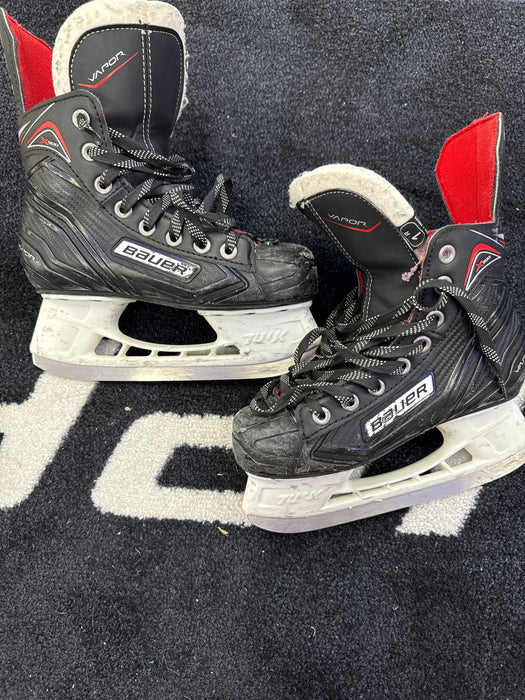 Used Bauer Vapor X300 1D Player Skates