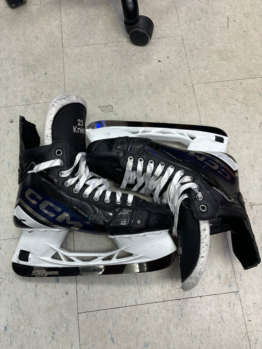 Used CCM JetSpeed FT6 Pro Size 9.5 Matthew Knies Pro Stock Skates