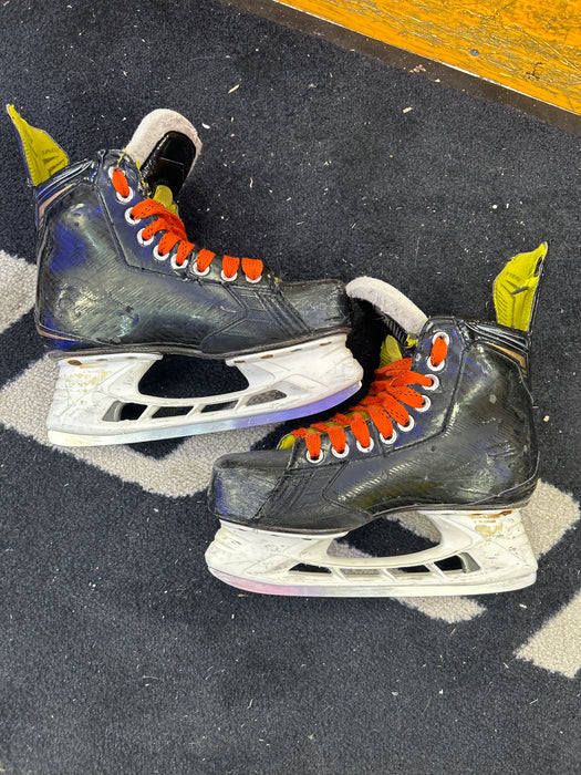 Used Bauer Supreme S29 Player Skates