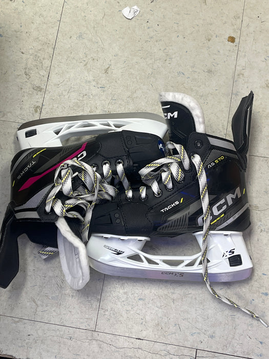 Used CCM Tacks AS 570 Size 2 Skates