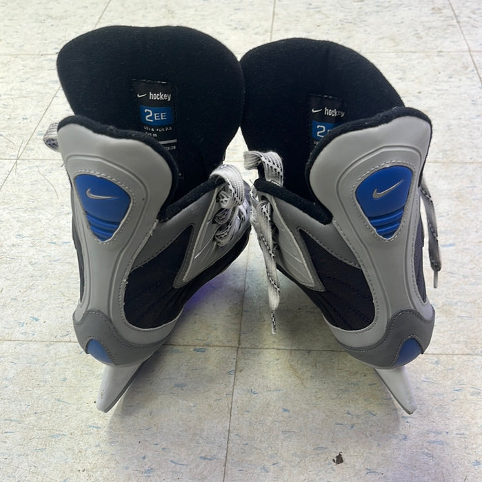 Used Nike FlexLite 2 Size 2EE Player Skates