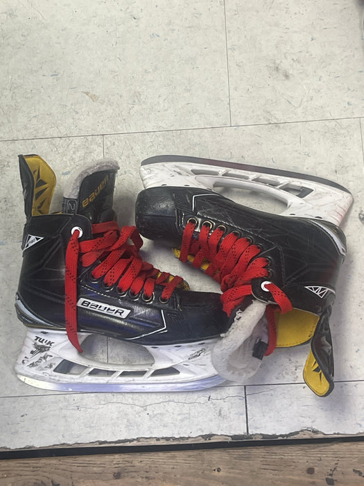 Used Bauer Supreme s180 Size 2 Skates