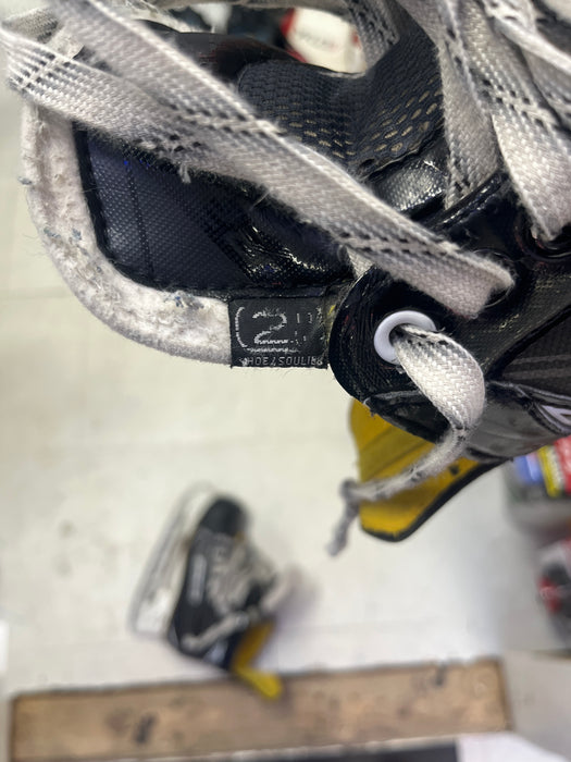 Used Bauer Supreme s160 Size 2.5 Skates