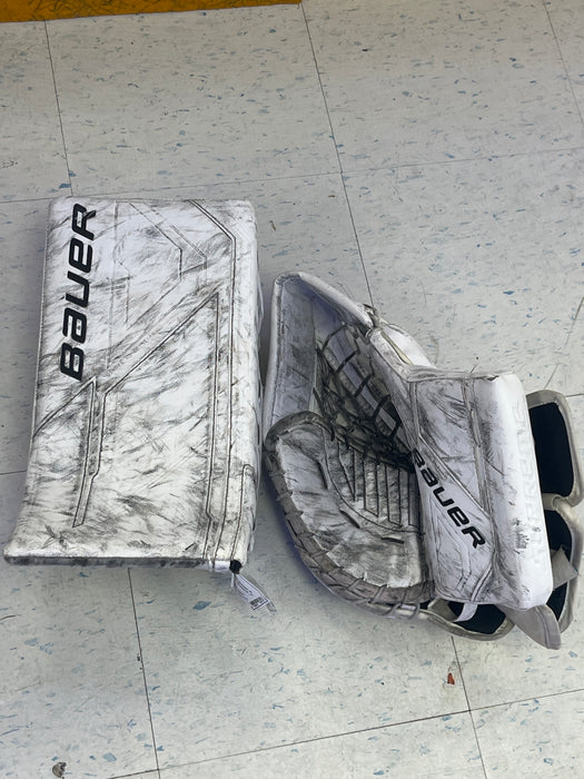 Used Bauer Supreme M5 Pro Senior Catcher Blocker Set