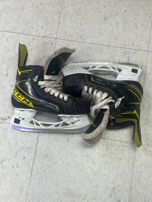 Used CCM SuperTacks 9370 Size 3EE Skates