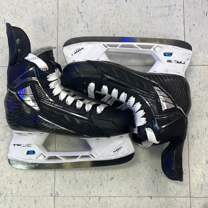 Used True SVH Custom Size 6.5 Skates