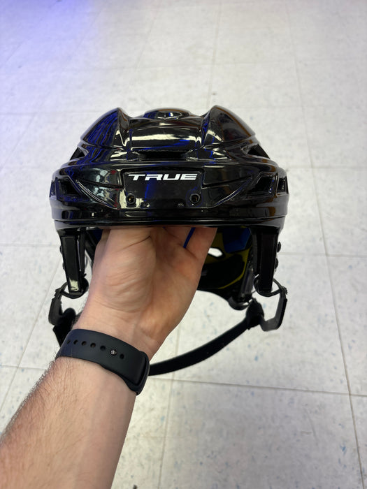 Used True Dynamic 9 Pro Senior Medium Helmet