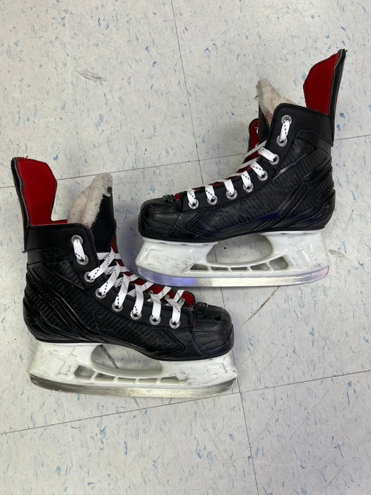 Used Bauer Vapor X300 Player Skates