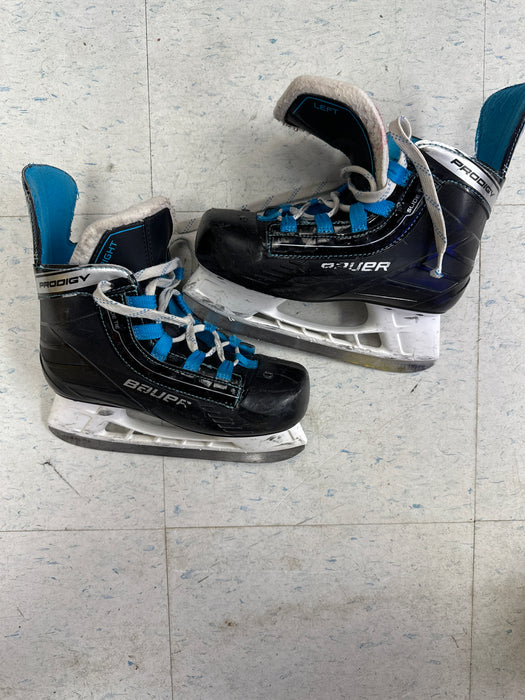 Used Bauer Prodigy 2D Player Skates