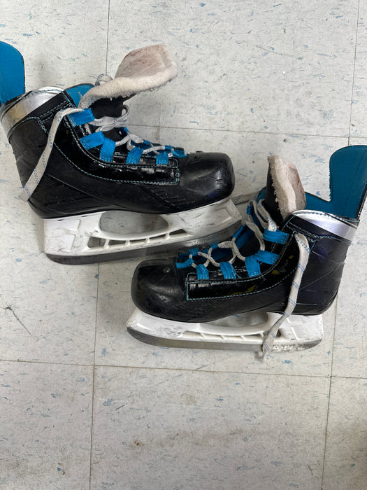 Used Bauer Prodigy 2D Player Skates