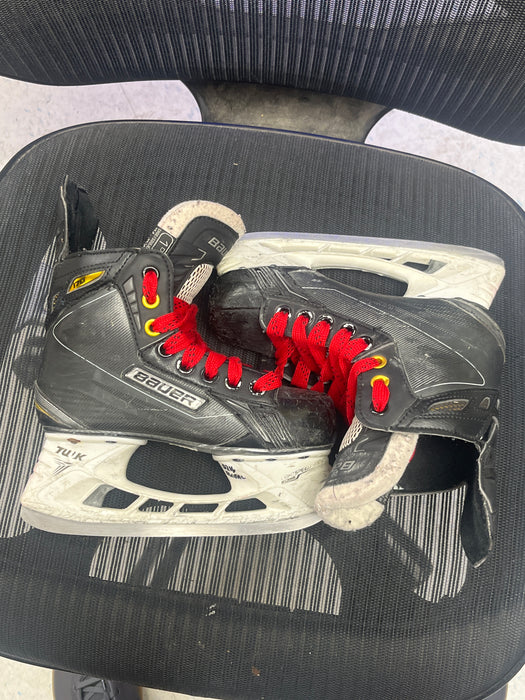 Used Bauer Supreme 170 Size 1 Skates