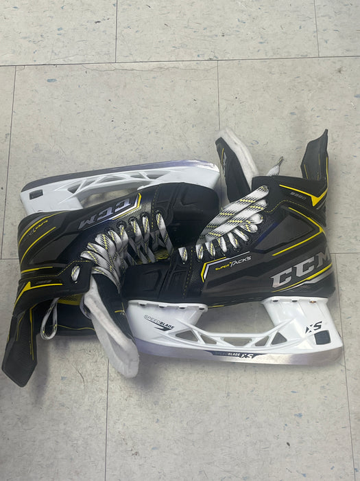 Used CCM SuperTacks 9380 Size 6.0EE Skates