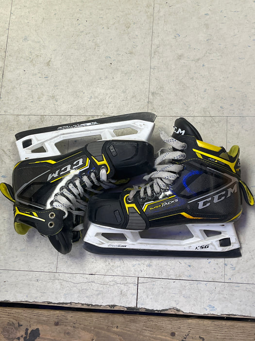 Used CCM SuperTacks AS3 Pro Size 6 Goal Skates