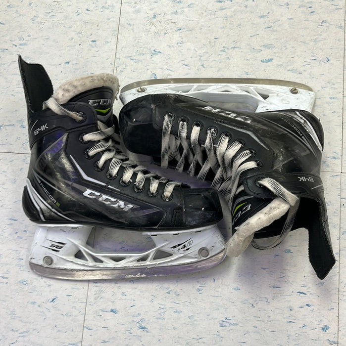 Used CCM Ribcore 64K Size 2.5 Player Skates