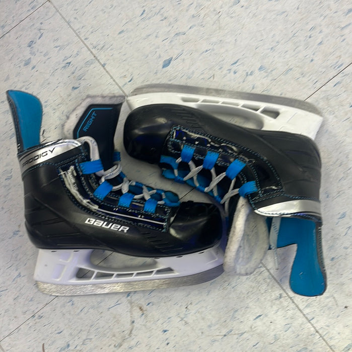 Used Bauer Prodigy Size 13 Youth Skates