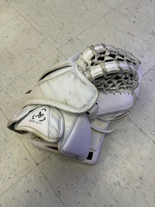 Used Bauer Supreme Mach Catcher Senior