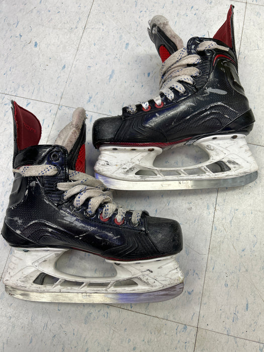 Used Bauer Vapor X800 Player Skates