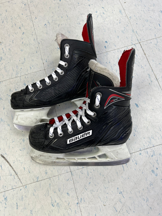 Used Bauer Vapor X300 Player Skates