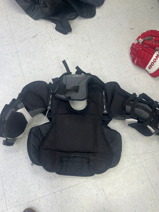 Used Brian’s Subzero Pro II Senior Medium Chest Protector