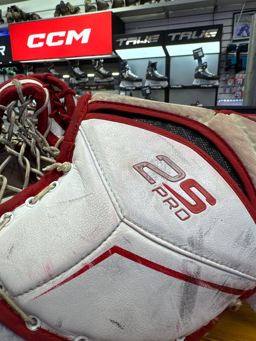 Used Bauer Supreme 2S Pro Senior Catcher