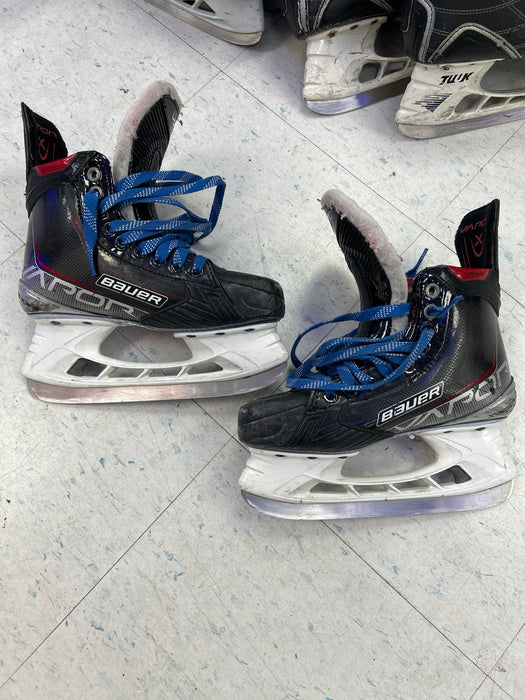 Used Bauer Vapor 3X Junior Player Skates 4.5 Fit 2