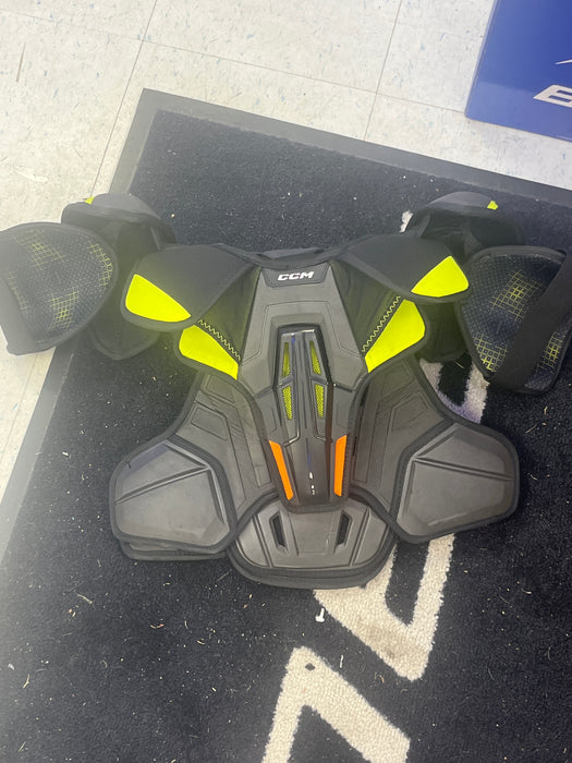 DEMO CCM XF Senior Small Shoulder Pads