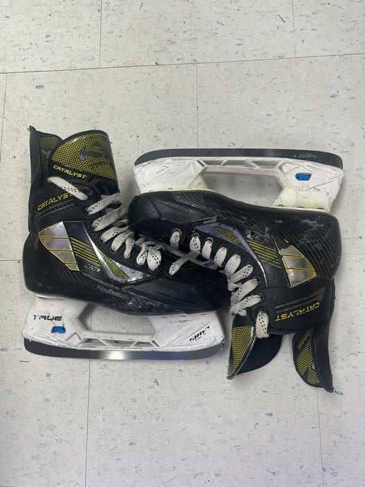 Used True Catalyst 9 Size 6.5 Skates