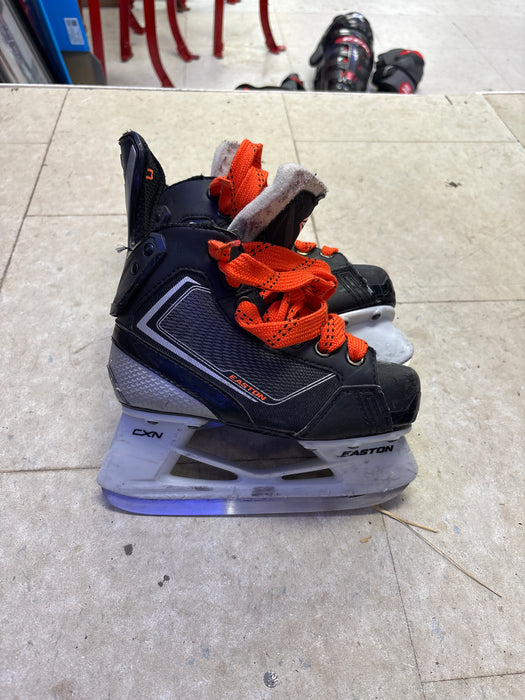 Used Easton Mako Youth 11.0D Skates