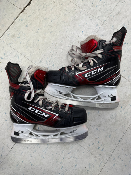 Used CCM Jetspeed FT480 5.5D Player Skates