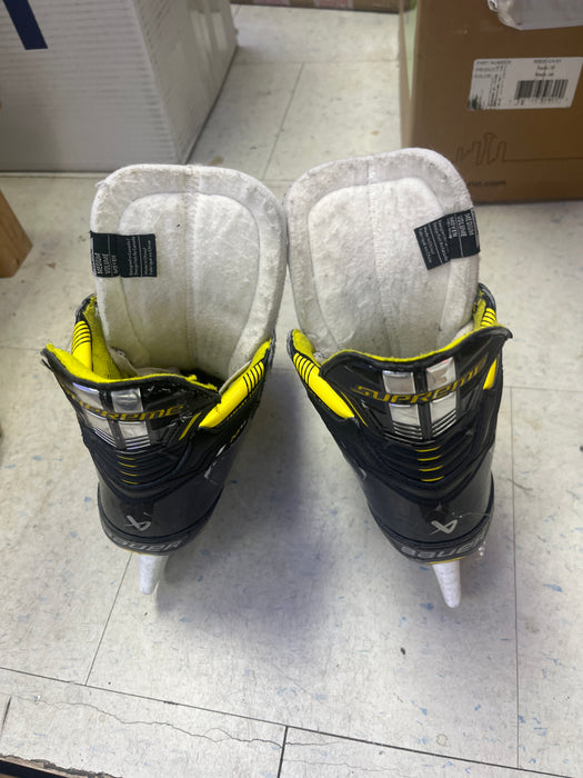 Used Bauer Supreme M4 Size 4.5 Skates