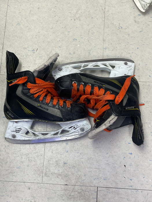 Used CCM Tacks 5052 Size 1.5 Skates