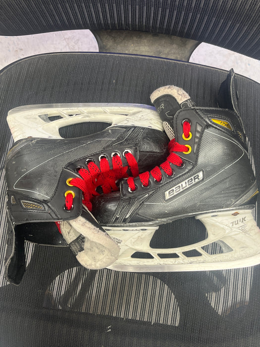 Used Bauer Supreme 170 Size 1 Skates